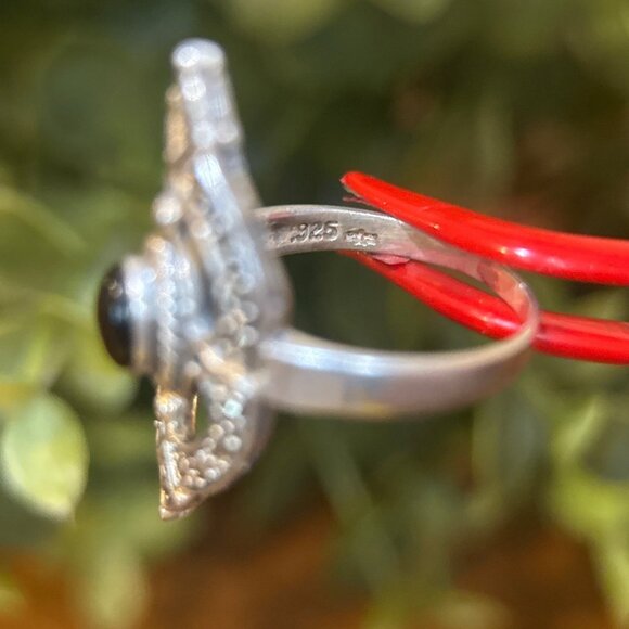 925 Silver Small Onyx/Marcasite Ring - Picture 7 of 10